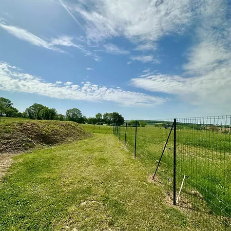 Des Hirondelles 1s Montjoie-Saint-Martin