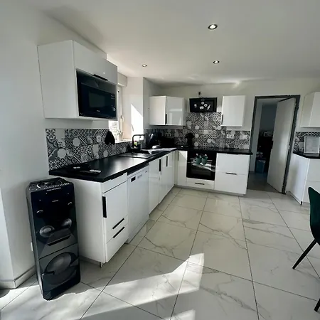 Prázdninový dům Des Hirondelles 1s *