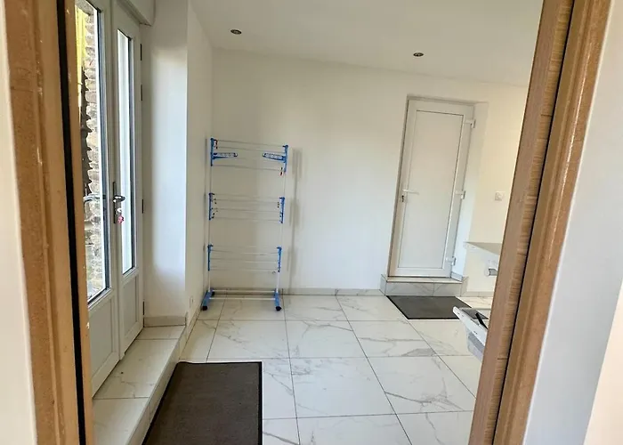 Des Hirondelles 1s Montjoie-Saint-Martin